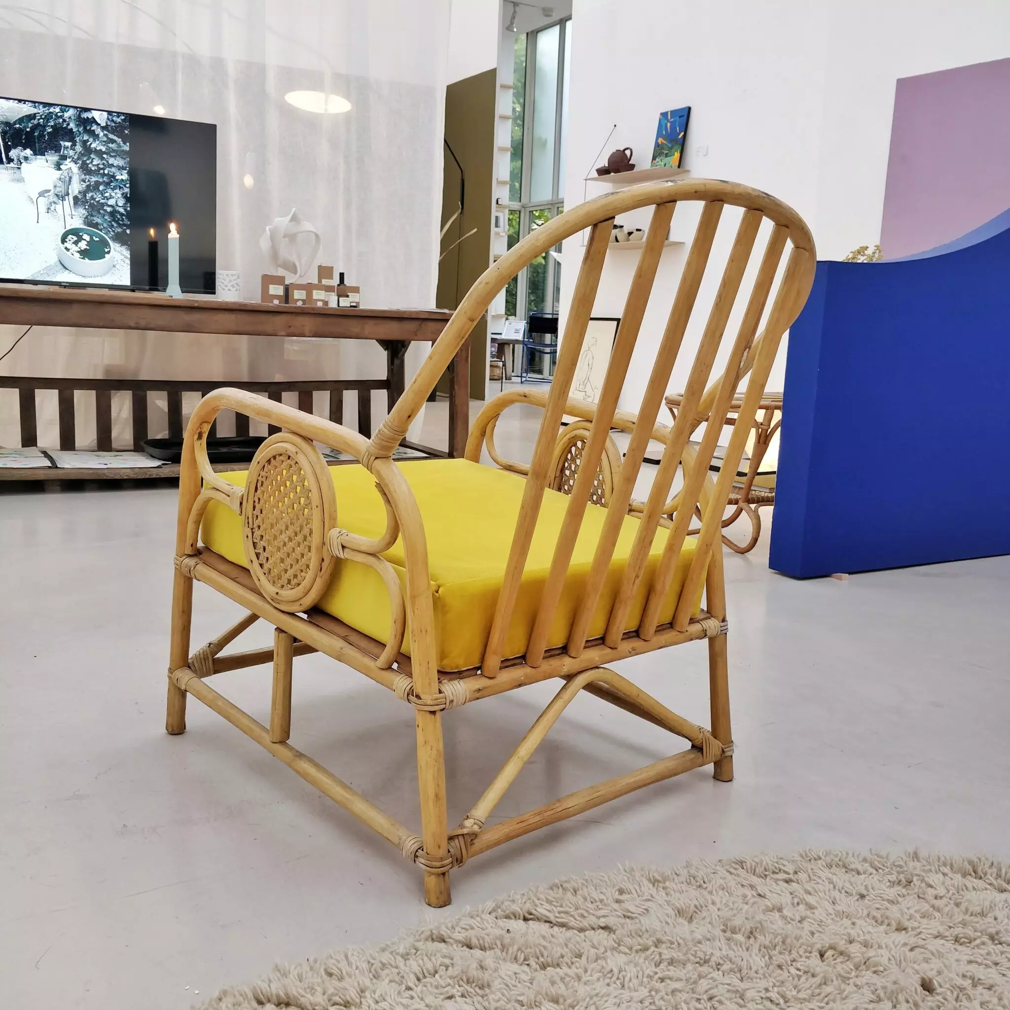 Pair of rattan chairs (circa 1950s) - Image 3